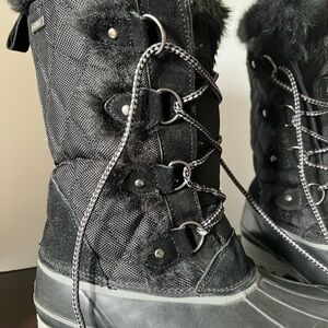 Khombu Black Winter Boots Durable Tactical Design